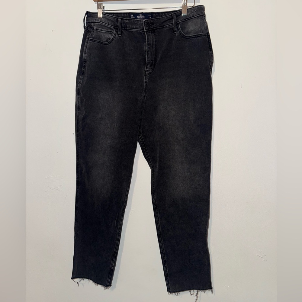 Hollister Black Straight Leg Jeans Classic Style Distressed Size 13L